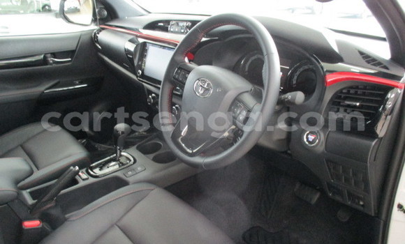 Buy Used Toyota Hilux Black Car in Hluti in Shiselweni District Buy Used Toyota Hilux Black Car in Hluti in Shiselweni District
