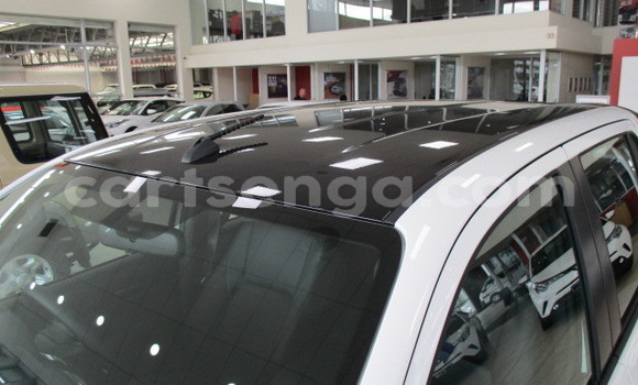 Buy Used Toyota Hilux Black Car in Hluti in Shiselweni District Buy Used Toyota Hilux Black Car in Hluti in Shiselweni District