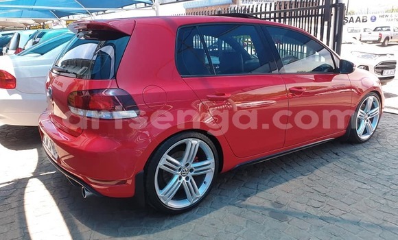 Nunua Ilio tumika Volkswagen Golf Red Gari ndani ya Hluti nchini Wilaya ya Shiselweni Nunua Ilio tumika Volkswagen Golf Red Gari ndani ya Hluti nchini Wilaya ya Shiselweni