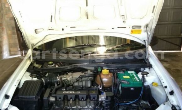 Nunua Ilio tumika Opel Corsa White Gari ndani ya Ezulwini nchini Hhohho Nunua Ilio tumika Opel Corsa White Gari ndani ya Ezulwini nchini Hhohho