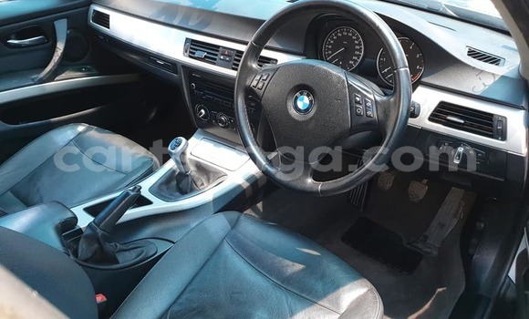 Nunua Ilio tumika BMW 3–Series Silver Gari ndani ya Bulembu nchini Hhohho Nunua Ilio tumika BMW 3–Series Silver Gari ndani ya Bulembu nchini Hhohho