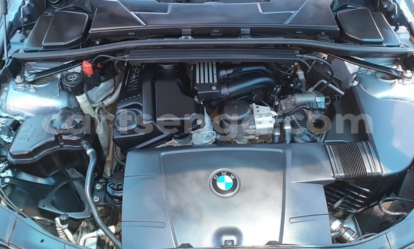 Nunua Ilio tumika BMW 3–Series Silver Gari ndani ya Bulembu nchini Hhohho Nunua Ilio tumika BMW 3–Series Silver Gari ndani ya Bulembu nchini Hhohho
