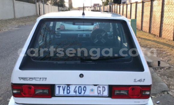 Nunua Ilio tumika Volkswagen Golf Green Gari ndani ya Ezulwini nchini Hhohho Nunua Ilio tumika Volkswagen Golf Green Gari ndani ya Ezulwini nchini Hhohho