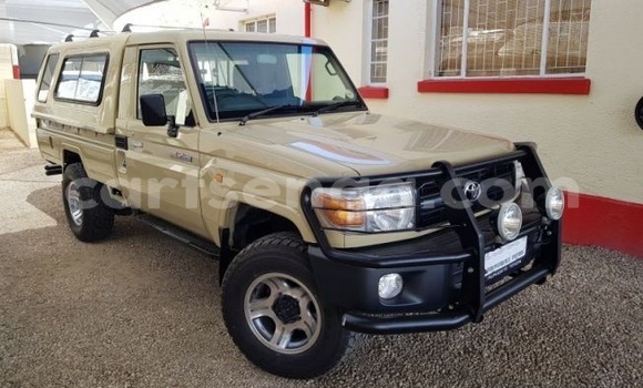 Buy Used Toyota Land Cruiser Brown Car in Ezulwini in Hhohho Buy Used Toyota Land Cruiser Brown Car in Ezulwini in Hhohho