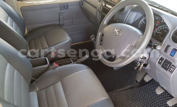 Buy Used Toyota Land Cruiser Brown Car in Ezulwini in Hhohho Buy Used Toyota Land Cruiser Brown Car in Ezulwini in Hhohho