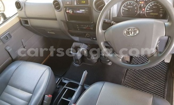 Buy Used Toyota Land Cruiser Brown Car in Ezulwini in Hhohho Buy Used Toyota Land Cruiser Brown Car in Ezulwini in Hhohho