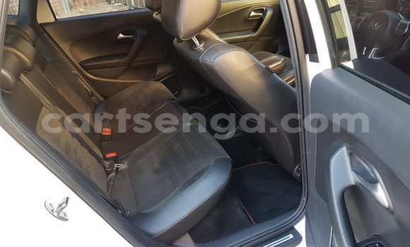 Acheter Occasion Voiture Volkswagen Polo GTI Blanc à Hlatikulu, Shiselweni District Acheter Occasion Voiture Volkswagen Polo GTI Blanc à Hlatikulu, Shiselweni District