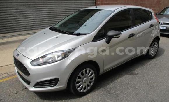 Acheter Occasion Voiture Ford Fiesta Gris à Bulembu, Hhohho Acheter Occasion Voiture Ford Fiesta Gris à Bulembu, Hhohho