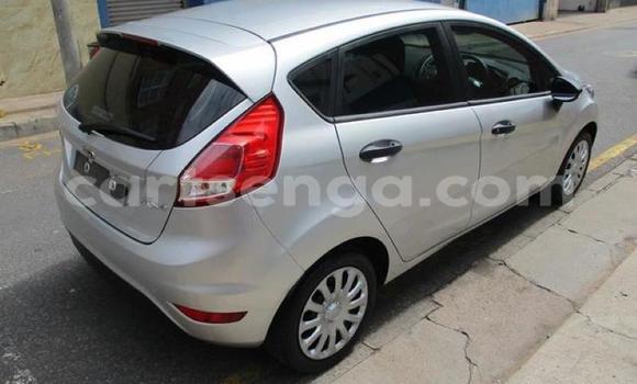 Acheter Occasion Voiture Ford Fiesta Gris à Bulembu, Hhohho Acheter Occasion Voiture Ford Fiesta Gris à Bulembu, Hhohho
