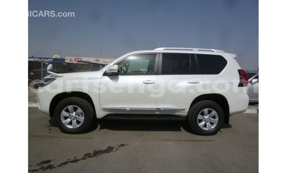 Buy Import Toyota Prado White Car in Import - Dubai in Hhohho Buy Import Toyota Prado White Car in Import - Dubai in Hhohho