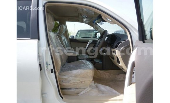 Buy Import Toyota Prado White Car in Import - Dubai in Hhohho Buy Import Toyota Prado White Car in Import - Dubai in Hhohho