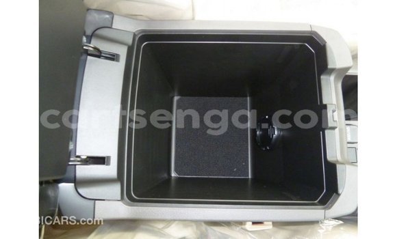 Acheter Import Voiture Toyota Prado Blanc à Import - Dubai, Hhohho Acheter Import Voiture Toyota Prado Blanc à Import - Dubai, Hhohho