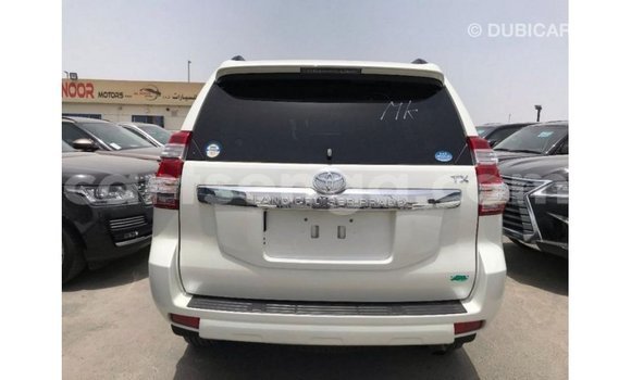 Acheter Import Voiture Toyota Prado Blanc à Import - Dubai, Hhohho Acheter Import Voiture Toyota Prado Blanc à Import - Dubai, Hhohho
