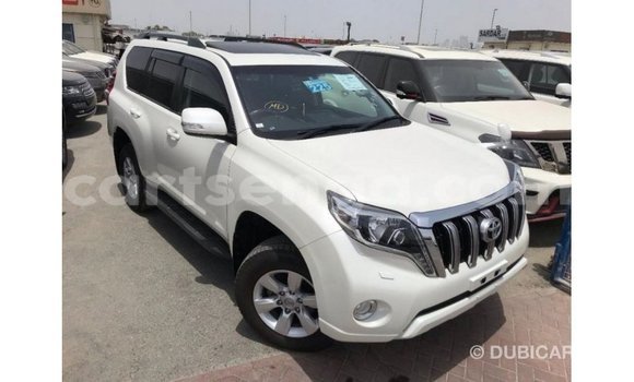 Acheter Import Voiture Toyota Prado Blanc à Import - Dubai, Hhohho Acheter Import Voiture Toyota Prado Blanc à Import - Dubai, Hhohho