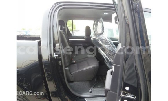 Buy Import Toyota Hilux Black Car in Import - Dubai in Hhohho Buy Import Toyota Hilux Black Car in Import - Dubai in Hhohho