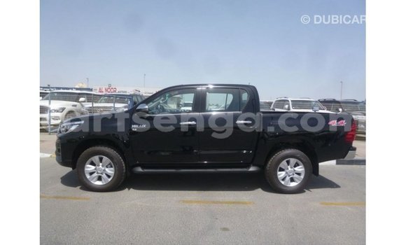 Acheter Import Voiture Toyota Hilux Noir à Import - Dubai, Hhohho Acheter Import Voiture Toyota Hilux Noir à Import - Dubai, Hhohho