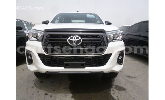 Acheter Import Voiture Toyota Hilux Blanc à Import - Dubai, Hhohho Acheter Import Voiture Toyota Hilux Blanc à Import - Dubai, Hhohho