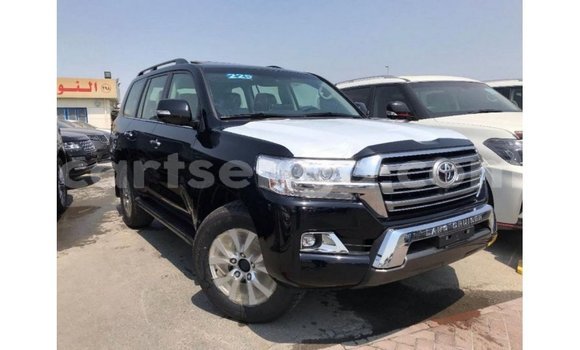 Acheter Import Voiture Toyota Land Cruiser Noir à Import - Dubai, Hhohho Acheter Import Voiture Toyota Land Cruiser Noir à Import - Dubai, Hhohho