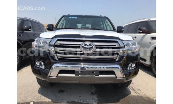 Acheter Import Voiture Toyota Land Cruiser Noir à Import - Dubai, Hhohho Acheter Import Voiture Toyota Land Cruiser Noir à Import - Dubai, Hhohho