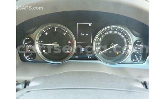 Buy Import Toyota Land Cruiser White Car in Import - Dubai in Hhohho Buy Import Toyota Land Cruiser White Car in Import - Dubai in Hhohho