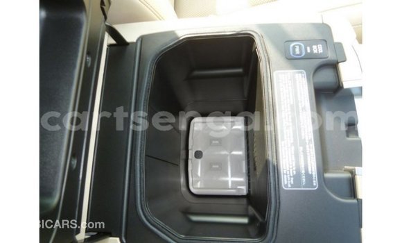 Acheter Import Voiture Toyota Land Cruiser Noir à Import - Dubai, Hhohho Acheter Import Voiture Toyota Land Cruiser Noir à Import - Dubai, Hhohho