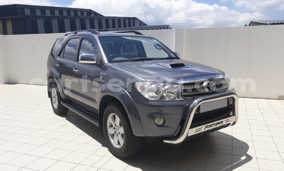 Nunua Ilio tumika Toyota Fortuner Other Gari ndani ya Manzini nchini Manzini Nunua Ilio tumika Toyota Fortuner Other Gari ndani ya Manzini nchini Manzini