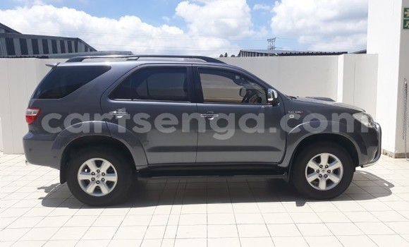 Nunua Ilio tumika Toyota Fortuner Other Gari ndani ya Manzini nchini Manzini Nunua Ilio tumika Toyota Fortuner Other Gari ndani ya Manzini nchini Manzini