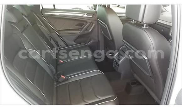 Acheter Occasion Voiture Volkswagen Tiguan Blanc à Manzini, Manzini Acheter Occasion Voiture Volkswagen Tiguan Blanc à Manzini, Manzini