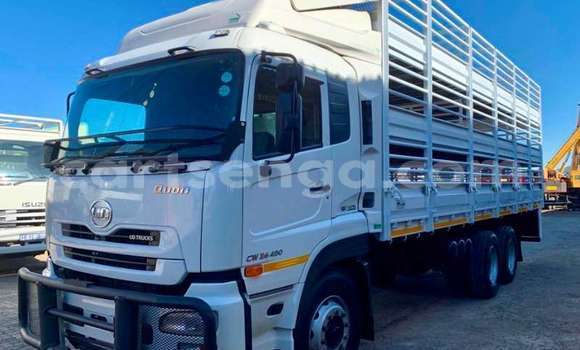 Nunua Ilio tumika Nissan UD White Lori ndani ya Manzini nchini Manzini Nunua Ilio tumika Nissan UD White Lori ndani ya Manzini nchini Manzini