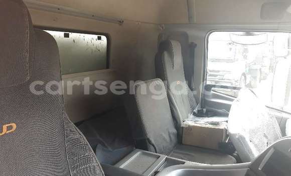 Nunua Ilio tumika Nissan UD White Lori ndani ya Manzini nchini Manzini Nunua Ilio tumika Nissan UD White Lori ndani ya Manzini nchini Manzini