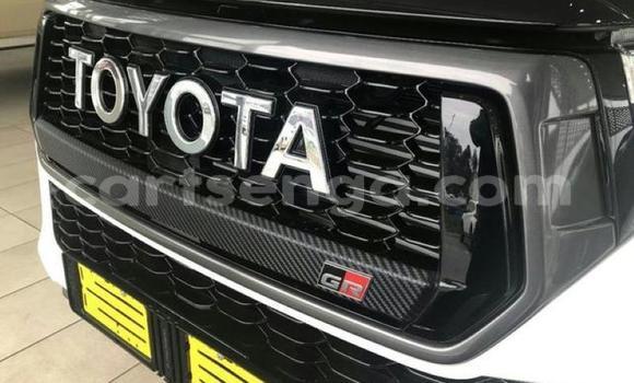 Nunua Ilio tumika Toyota Hilux White Gari ndani ya Manzini nchini Manzini Nunua Ilio tumika Toyota Hilux White Gari ndani ya Manzini nchini Manzini