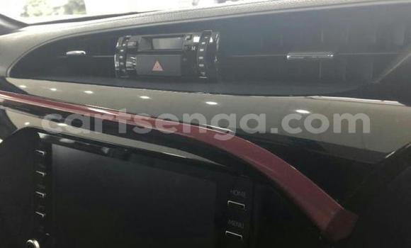 Nunua Ilio tumika Toyota Hilux White Gari ndani ya Manzini nchini Manzini Nunua Ilio tumika Toyota Hilux White Gari ndani ya Manzini nchini Manzini