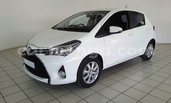 Acheter Occasion Voiture Toyota Yaris Blanc à Ezulwini, Hhohho Acheter Occasion Voiture Toyota Yaris Blanc à Ezulwini, Hhohho