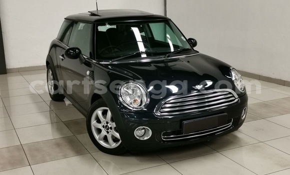 Buy Used MINI Cooper Black Car in Ezulwini in Hhohho Buy Used MINI Cooper Black Car in Ezulwini in Hhohho