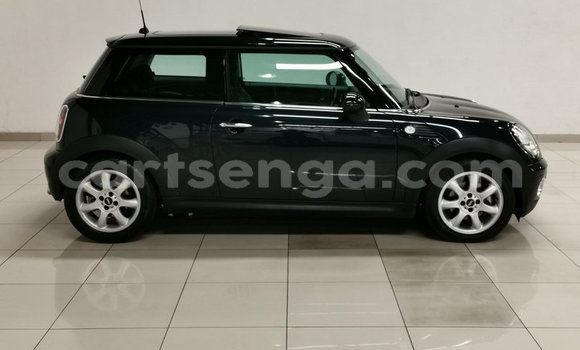Buy Used MINI Cooper Black Car in Ezulwini in Hhohho Buy Used MINI Cooper Black Car in Ezulwini in Hhohho