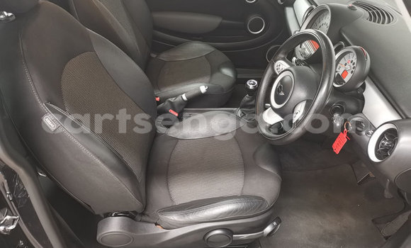 Buy Used MINI Cooper Black Car in Ezulwini in Hhohho Buy Used MINI Cooper Black Car in Ezulwini in Hhohho