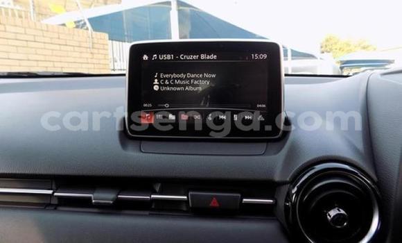 Nunua Ilio tumika Mazda Mazda 2 White Gari ndani ya Manzini nchini Manzini Nunua Ilio tumika Mazda Mazda 2 White Gari ndani ya Manzini nchini Manzini