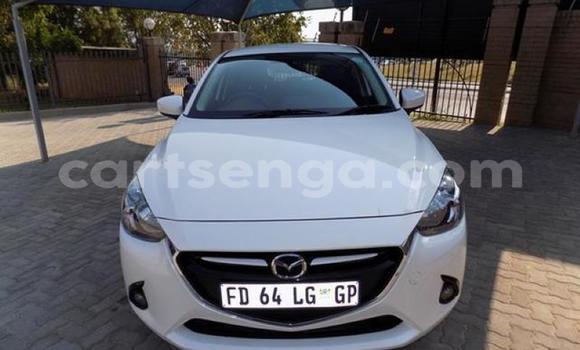 Nunua Ilio tumika Mazda Mazda 2 White Gari ndani ya Manzini nchini Manzini Nunua Ilio tumika Mazda Mazda 2 White Gari ndani ya Manzini nchini Manzini