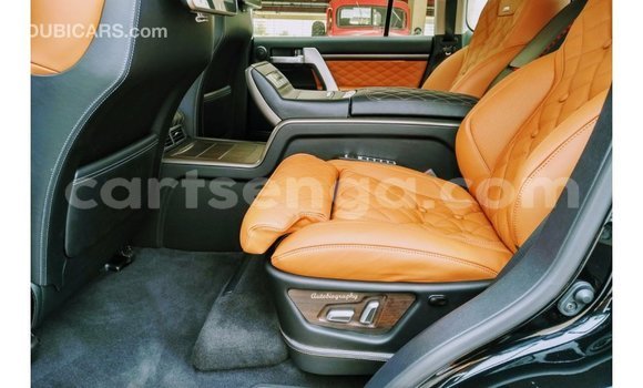 Nunua Imported Toyota Land Cruiser Black Gari ndani ya Import - Dubai nchini Hhohho Nunua Imported Toyota Land Cruiser Black Gari ndani ya Import - Dubai nchini Hhohho
