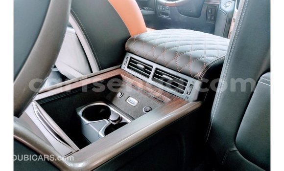 Nunua Imported Toyota Land Cruiser Black Gari ndani ya Import - Dubai nchini Hhohho Nunua Imported Toyota Land Cruiser Black Gari ndani ya Import - Dubai nchini Hhohho