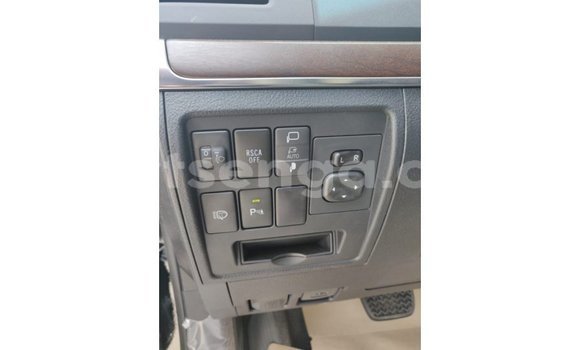 Buy Import Toyota Land Cruiser Black Car in Import - Dubai in Hhohho Buy Import Toyota Land Cruiser Black Car in Import - Dubai in Hhohho