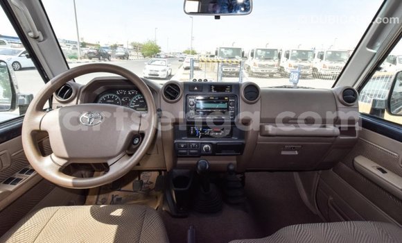 Buy Import Toyota Land Cruiser Other Car in Import - Dubai in Hhohho Buy Import Toyota Land Cruiser Other Car in Import - Dubai in Hhohho