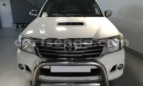 Nunua Ilio tumika Toyota Hilux White Gari ndani ya Hlatikulu nchini Wilaya ya Shiselweni Nunua Ilio tumika Toyota Hilux White Gari ndani ya Hlatikulu nchini Wilaya ya Shiselweni