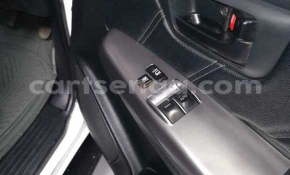 Nunua Ilio tumika Toyota Hilux White Gari ndani ya Hlatikulu nchini Wilaya ya Shiselweni Nunua Ilio tumika Toyota Hilux White Gari ndani ya Hlatikulu nchini Wilaya ya Shiselweni