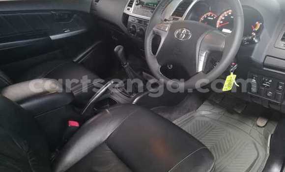 Nunua Ilio tumika Toyota Hilux White Gari ndani ya Hlatikulu nchini Wilaya ya Shiselweni Nunua Ilio tumika Toyota Hilux White Gari ndani ya Hlatikulu nchini Wilaya ya Shiselweni