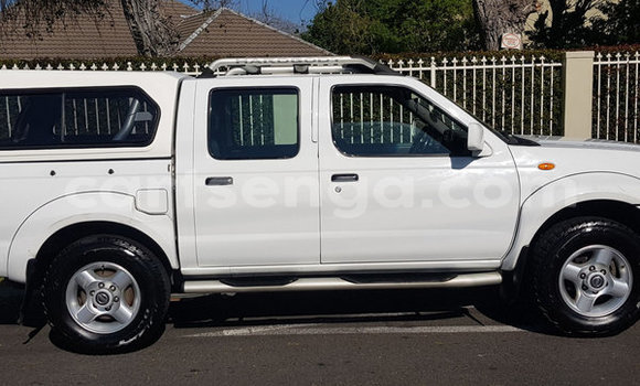 Nunua Ilio tumika Nissan Hardbody White Gari ndani ya Hlatikulu nchini Wilaya ya Shiselweni Nunua Ilio tumika Nissan Hardbody White Gari ndani ya Hlatikulu nchini Wilaya ya Shiselweni