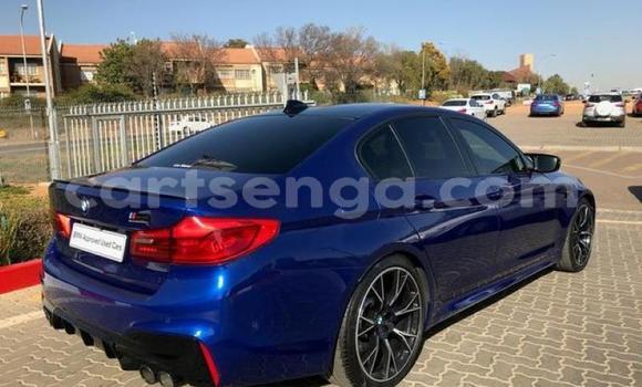 Acheter Occasion Voiture BMW M5 Bleu à Malkerns, Manzini Acheter Occasion Voiture BMW M5 Bleu à Malkerns, Manzini