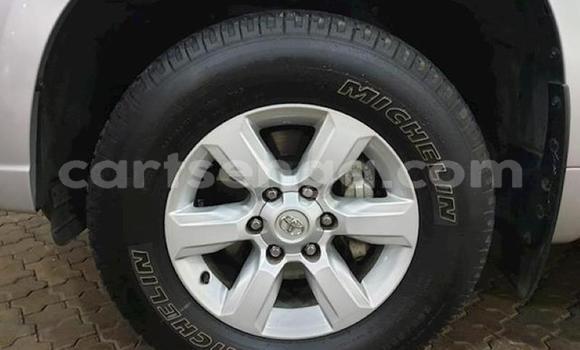 Acheter Occasion Voiture Toyota Land Cruiser Prado Blanc à Ezulwini, Hhohho Acheter Occasion Voiture Toyota Land Cruiser Prado Blanc à Ezulwini, Hhohho