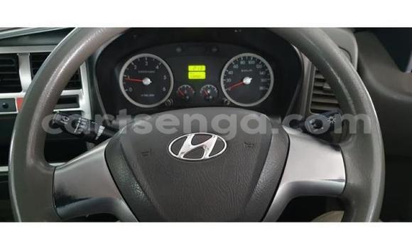 Acheter Occasion Utilitaire Hyundai H200 Blanc à Malkerns, Manzini Acheter Occasion Utilitaire Hyundai H200 Blanc à Malkerns, Manzini