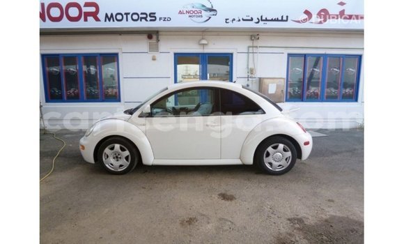 Acheter Import Voiture Volkswagen Beetle Blanc à Import - Dubai, Hhohho Acheter Import Voiture Volkswagen Beetle Blanc à Import - Dubai, Hhohho